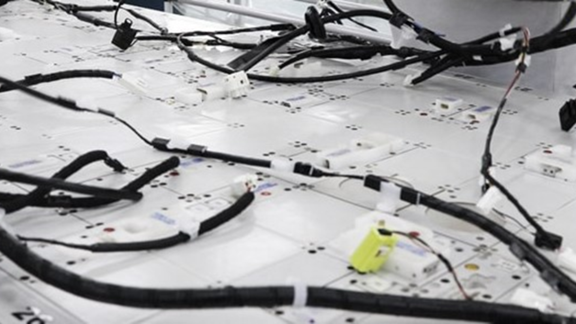 Giga de Teste em Chicotes Elétricos Automotivos